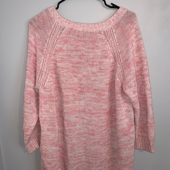 Pink High-Low Sweater - Picture 3 of 3